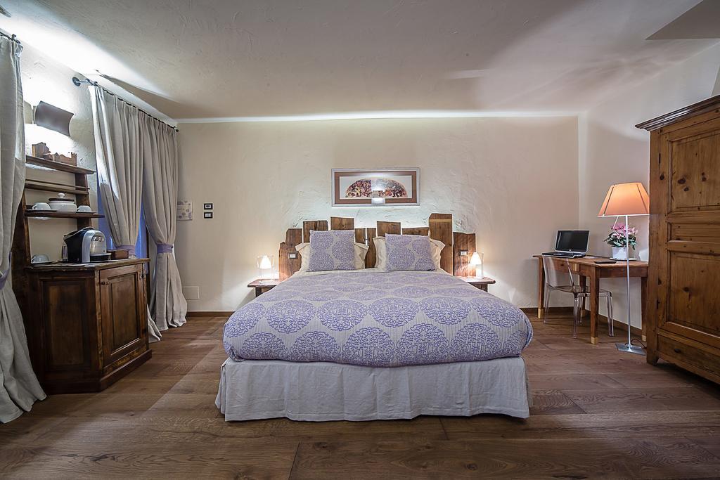 Domus Antica Aosta Hotell Exteriör bild